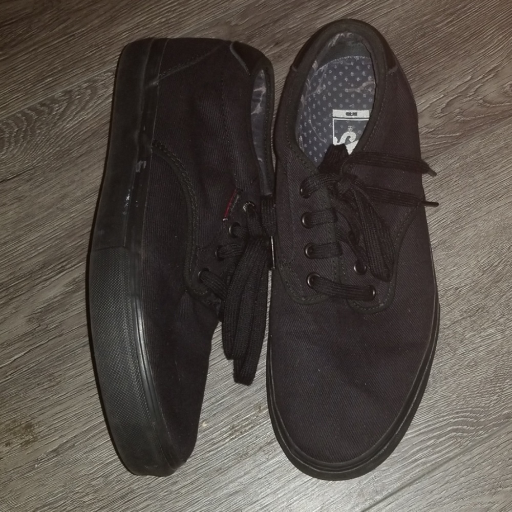 Vans-Atwood Deluxe Sneaker